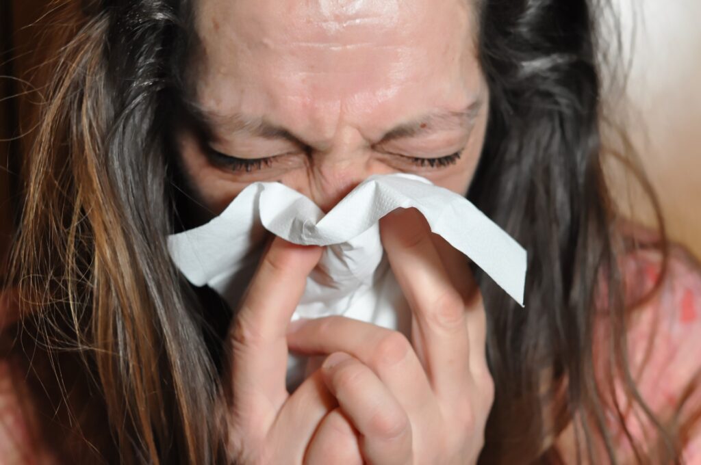 Pollenallergie oder Erkältung? Symptome richtig erkennen auf gesundheitsthemen.at